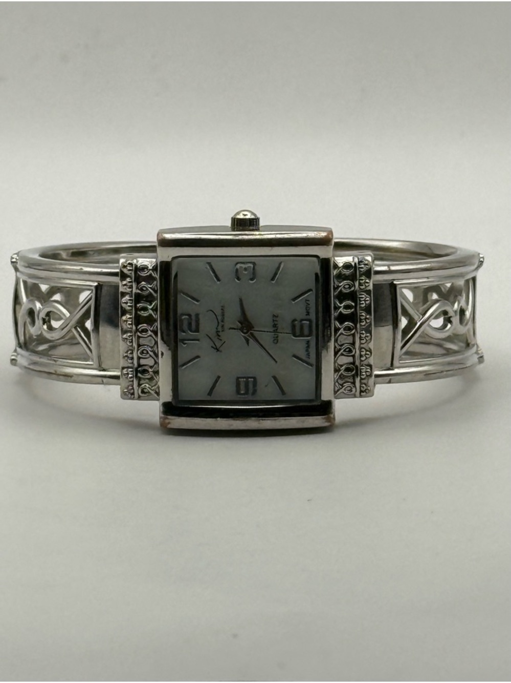 Kim Rogers Accutime Cuff Bracelet Womens Watch BK114 Silver Tone (New Battery)